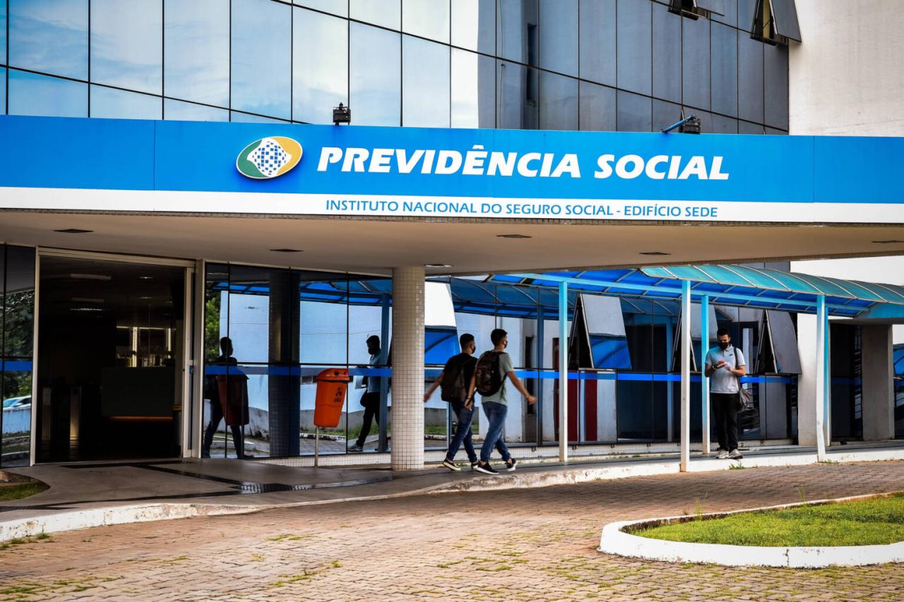 Governo Adianta O Pagamento Do 13º Salário Para Aposentados E Pensionistas Do INSS;