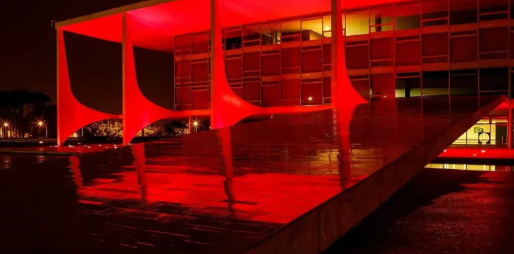 Governo Lula abre licitação de R$ 20 milhões para obras em imóveis da Presidência