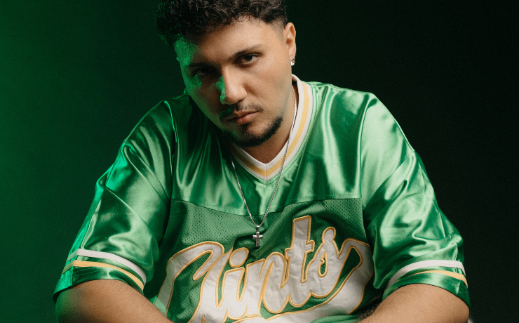 O trapper Nesk Only lança seu novo single e clipe, “Fogo de Palha”.