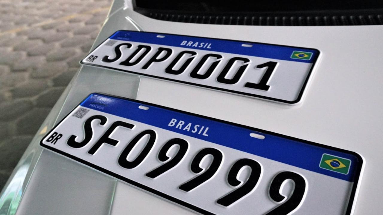 Comissão do Senado pode aprovar retorno de cidade e estado em placas de veículos amanhã