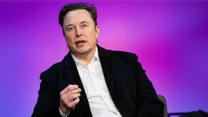 Elon Musk desafia Moraes e promete liberar contas bloqueadas no Twitter