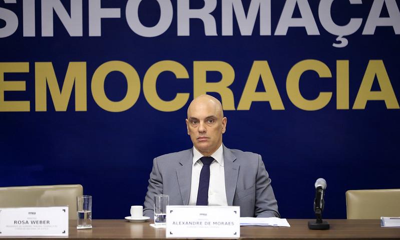 Em editorial, Folha de SP diz que “censura promovida por Moraes tem de acabar”