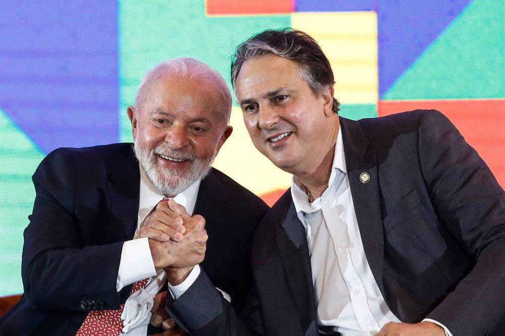 Governo Lula atrasa pagamentos de programa de transporte escolar