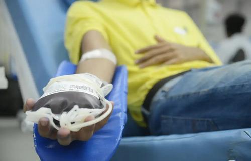 Hemocentros convocam doadores devido ao estoque baixo; veja onde doar na sua região