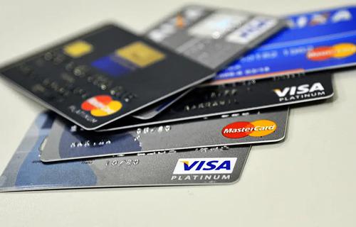 Irregularidades em operações com cartão de crédito estão entre as maiores queixas feitas aos bancos