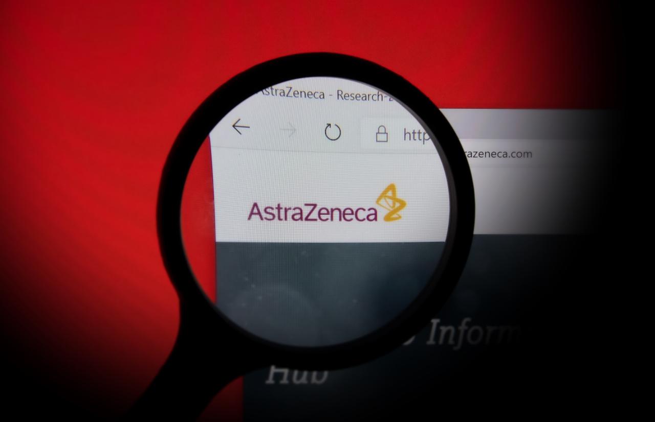 AstraZeneca para de fabricar e distribuir vacina contra a covid-19