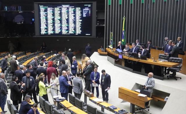 Câmara Pode Votar Hoje Projeto Que Retoma Taxação De Compras Internacionais De Até US$ 50