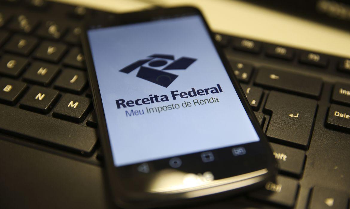 Lei isenta de Imposto de Renda quem ganha dois salários mínimos