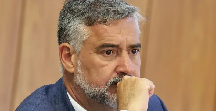 Paulo Pimenta admite que não sabe o que fazer no Rio Grande do Sul