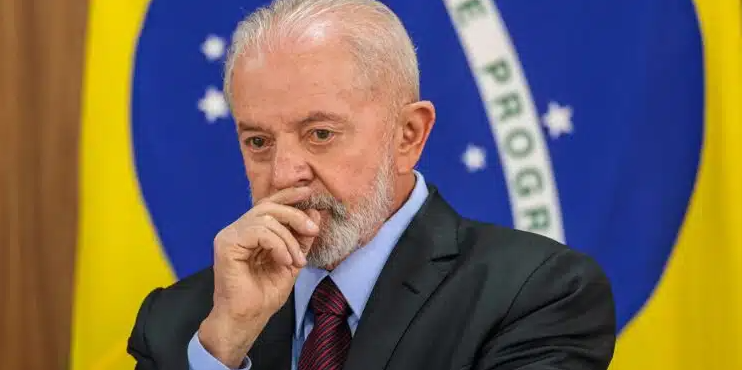 Quase 50% dos brasileiros reprovam o governo Lula e 70% não sabem citar nenhuma obra da gestão petista