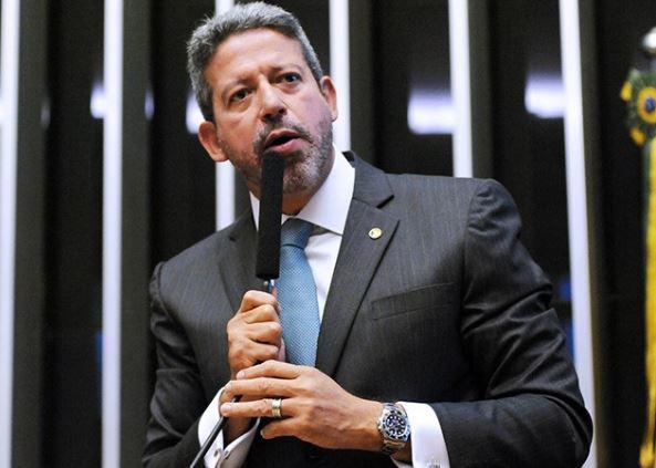 Arthur Lira institui grupo de trabalho para retomar ‘PL das Fake News’