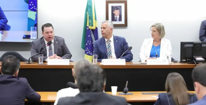 Comissão da Câmara aprova projeto que proíbe desapropriação de terras produtivas