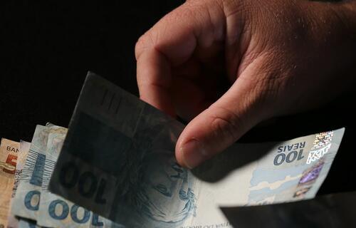 Crise fiscal atingiu 50% dos municípios brasileiros em 2023