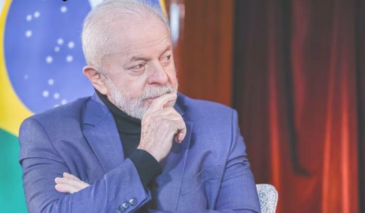 Lula se vacinou contra dengue na rede privada, sem divulgar e antes da campanha do SUS