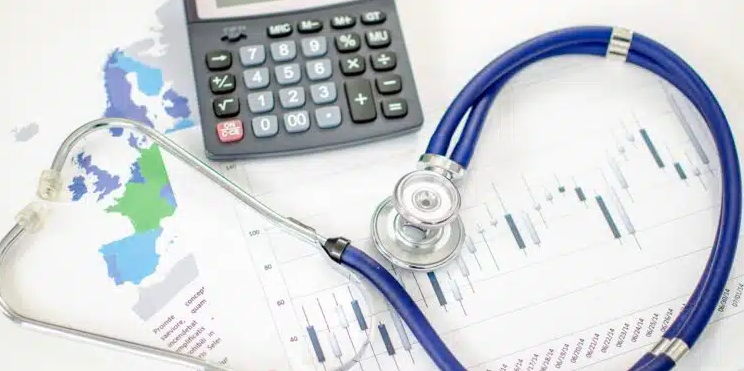 Novo aumento em planos de saúde assusta clientes