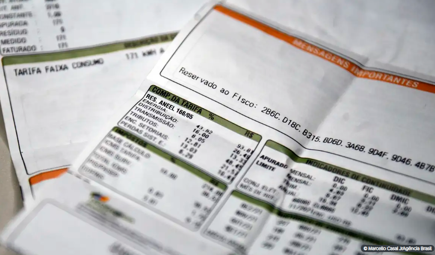 Conta de luz terá cobrança adicional a partir desta segunda-feira