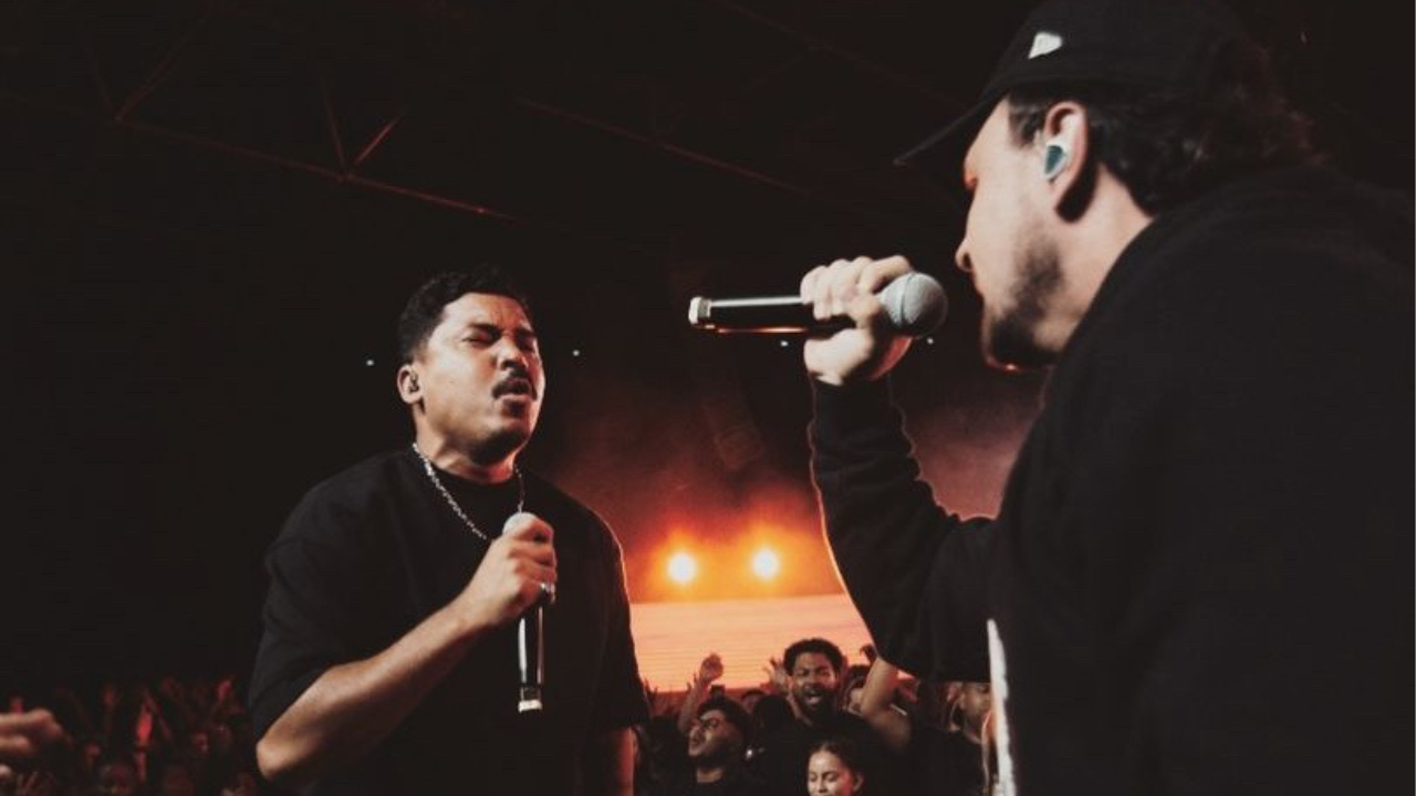 Jhonas Serra e Theo Rubia comemoram sucesso de 