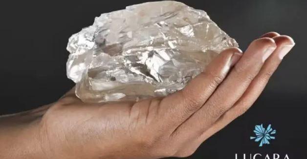 Mineradora encontra na África um dos maiores diamantes do mundo