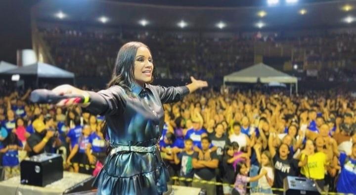 Cantora Angielly lança o single 