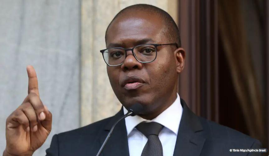 Silvio Almeida é demitido de Ministério