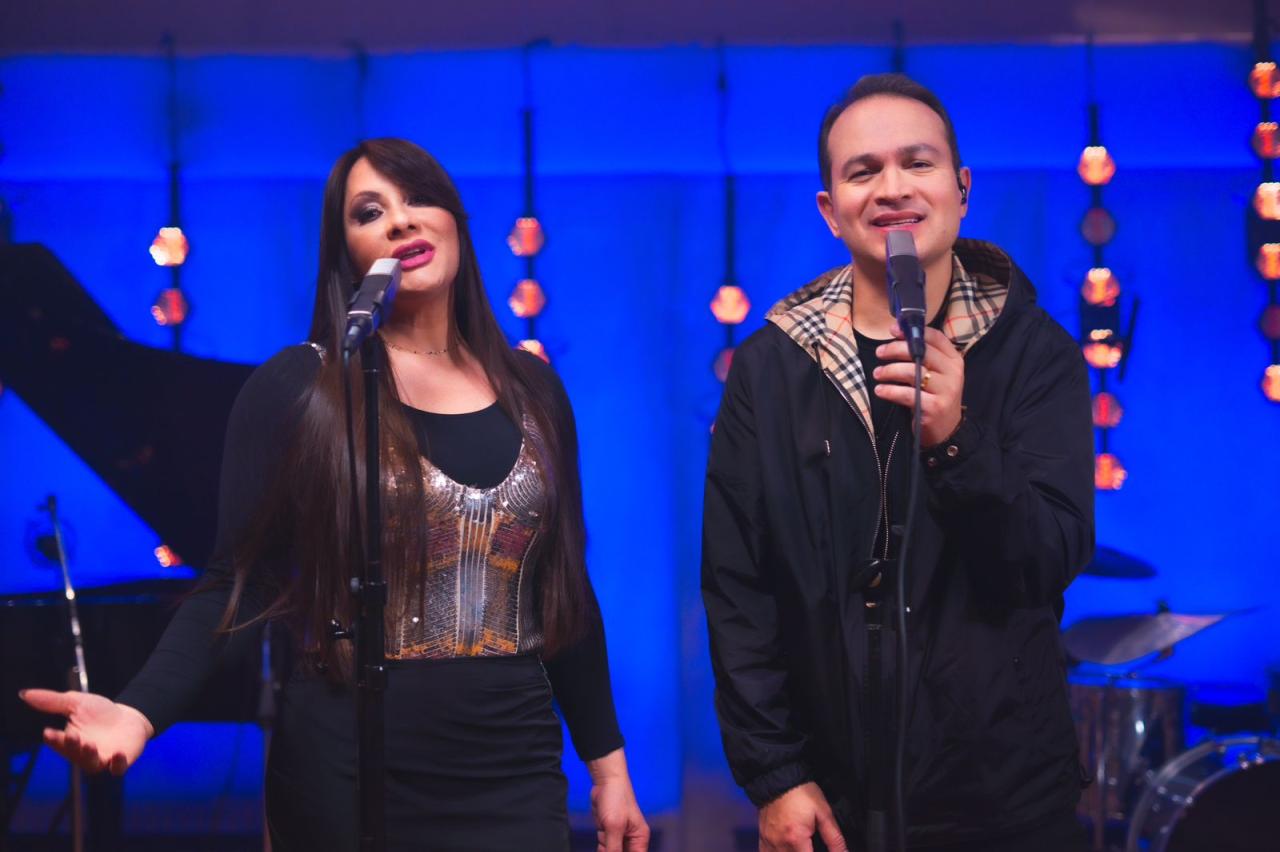 Veronica Sacer lança o seu primeiro projeto autoral com a participação especial de Davi Sacer