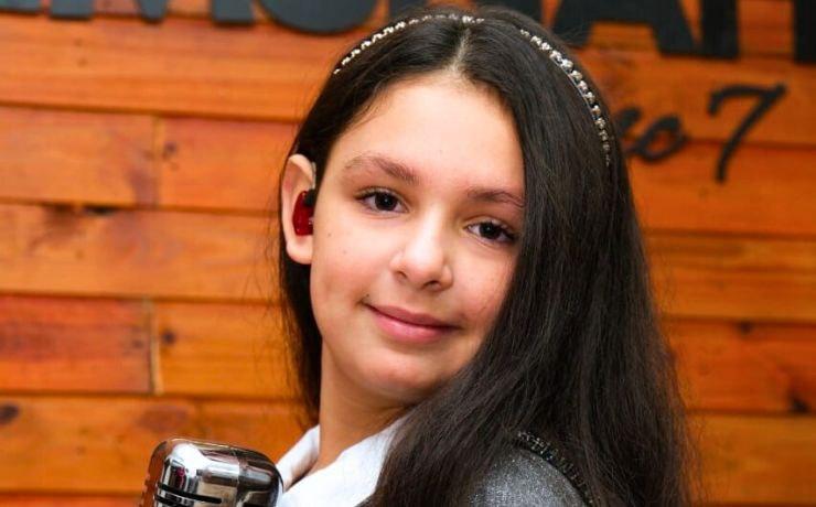 Ana Clara lança a música 