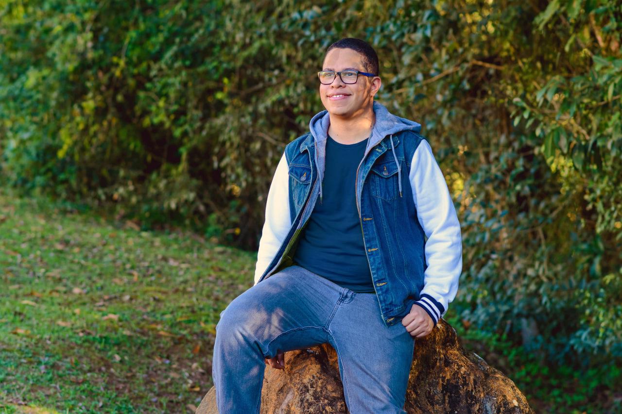 Cantor Willian Vieira lança single “Deus é Amor - Introdução” baseado na passagem bíblica de Gênesis