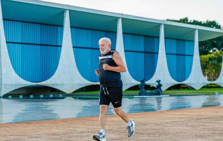 Hospital divulga exame de Lula, depois de acidente doméstico