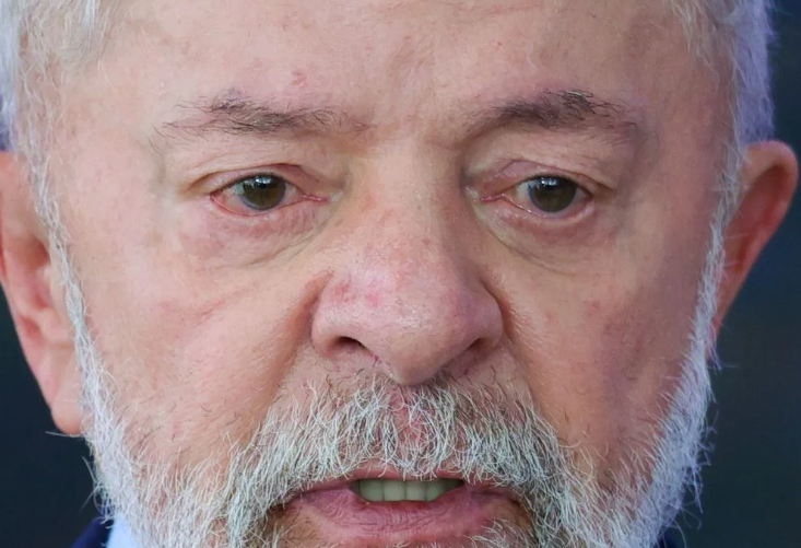 Dólar bate R$ 6 pela primeira vez na história após nova medida do governo Lula