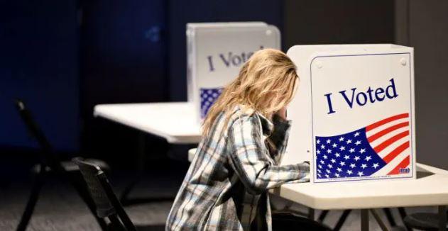 Eleitores da Flórida rejeitam propostas sobre aborto e legalização da maconha