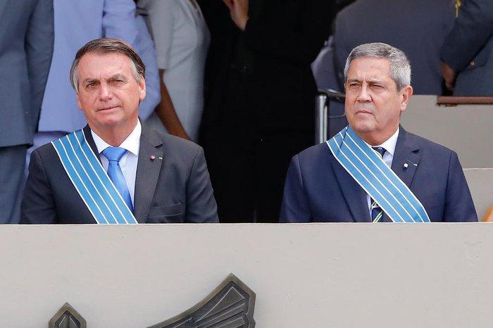 PF indicia Bolsonaro, Braga Netto e outros 35 por suposta tentativa de golpe de Estado