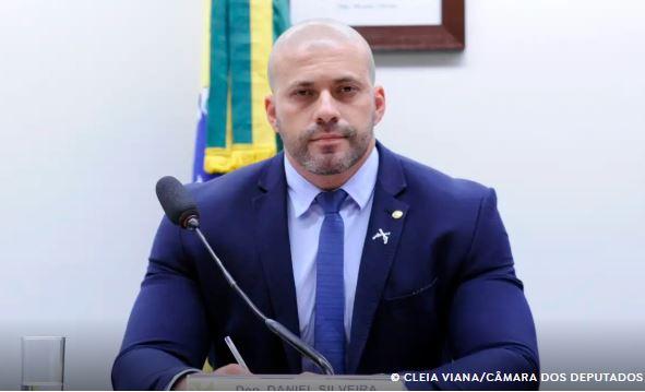 Moraes permite que senadores visitem Daniel Silveira, mas estabelece restrições