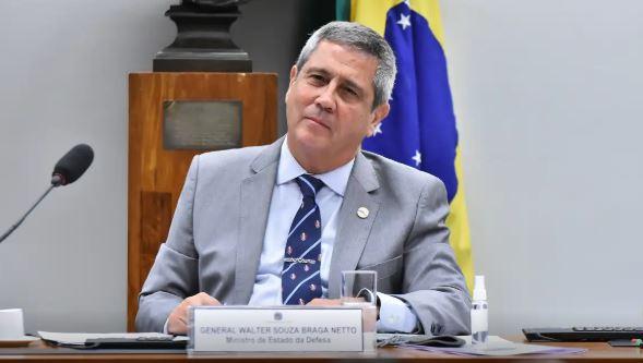 Moraes rejeita pedido de Braga Netto para ter acesso a documentos do processo