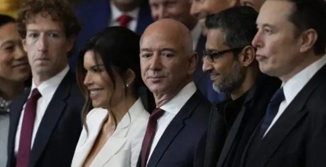 Presidentes da Meta, Apple, Tesla e Amazon comparecem à posse de Trump