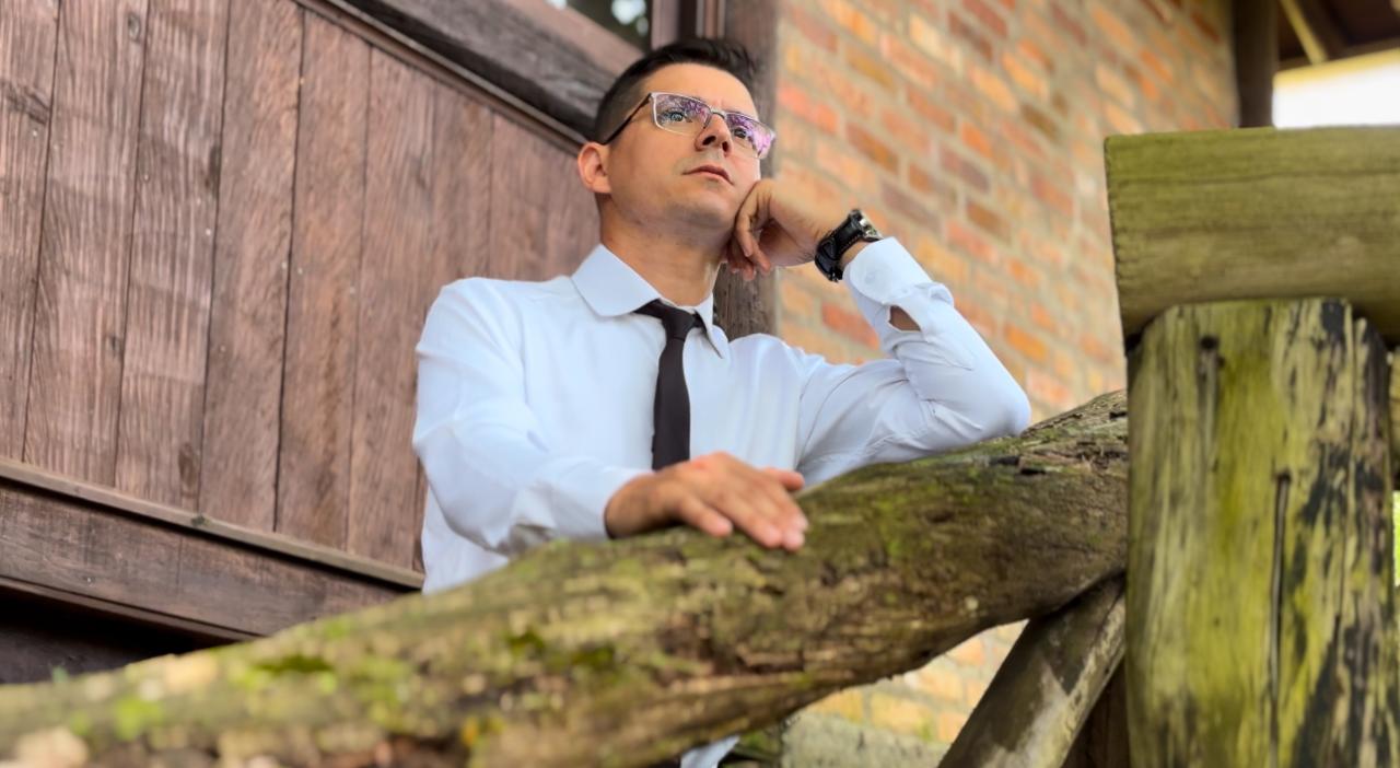 William Daniel lança novo clipe e compartilha depoimento inspirador de fé