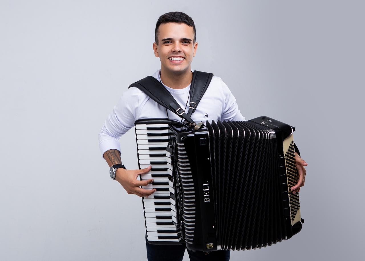 Um chamado ao louvor: William Sanfona grava seu primeiro DVD em celebração de fé e solidariedade