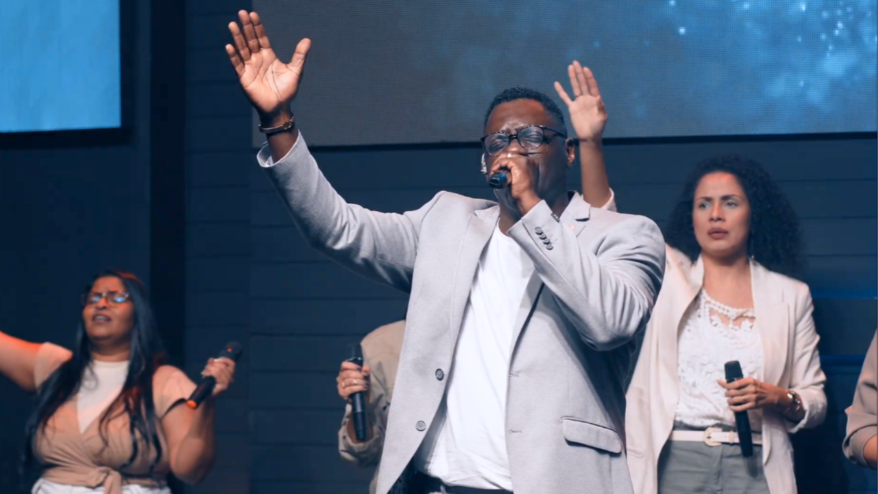 Charles Martins lança a canção “1 ou NADA”, a supremacia de Deus em questão