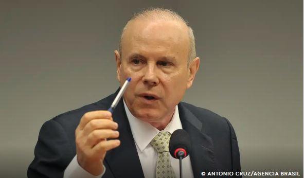 Lula indica ex-ministro Guido Mantega como conselheiro da Eletrobras