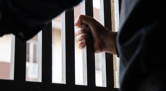 Polícia invade casa e prende pastor no Vietnã