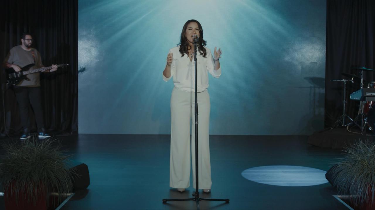 Cantora Tarlem lança “Vem Me Guiar”: Uma oração ao Espírito Santo