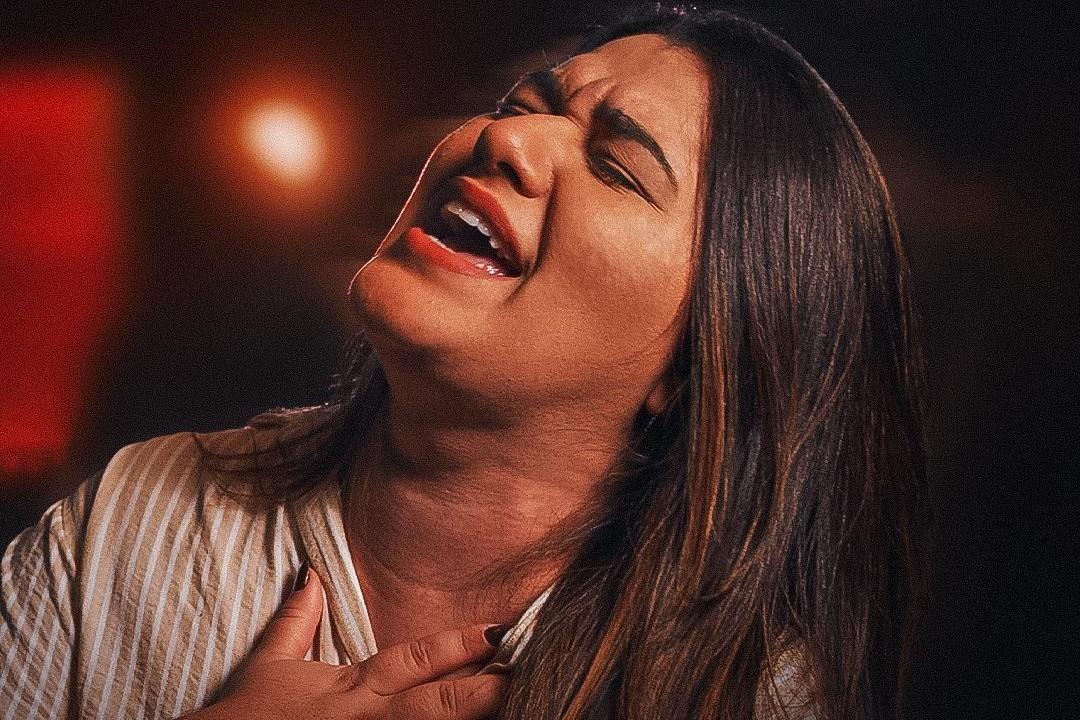 Larissa Martins destaca trajetória na música gospel e anuncia novo single em produção