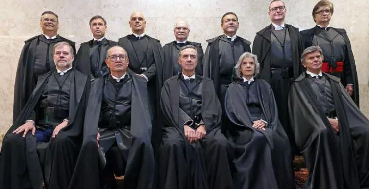 Por 8 votos a 3, STF decide regular as redes sociais