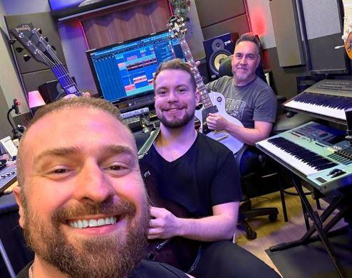 Rock do Reino lança o single “Te Obedecer” — Um grito de rendição e fé