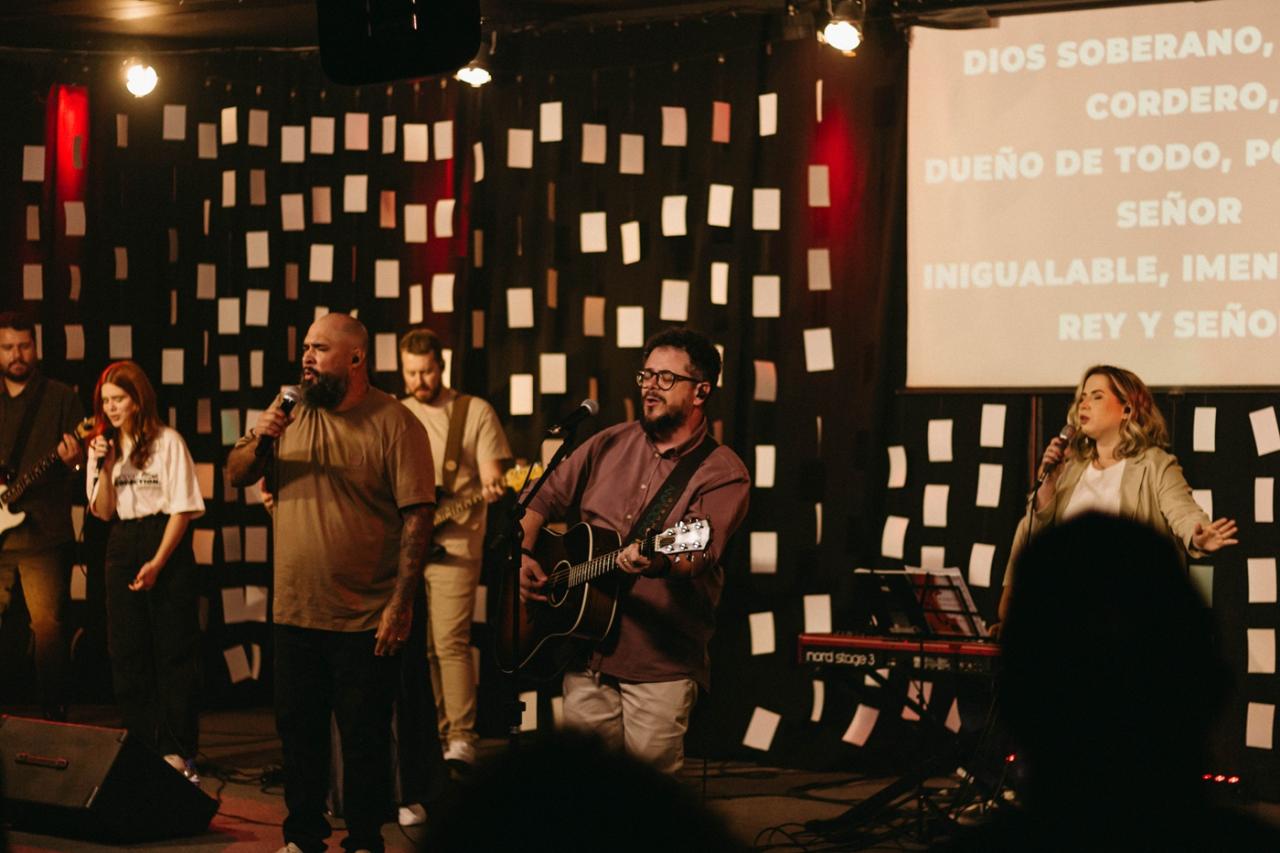 Carlinhos Falsetti lança “Gobierno” com participação de Vitor Teixeira