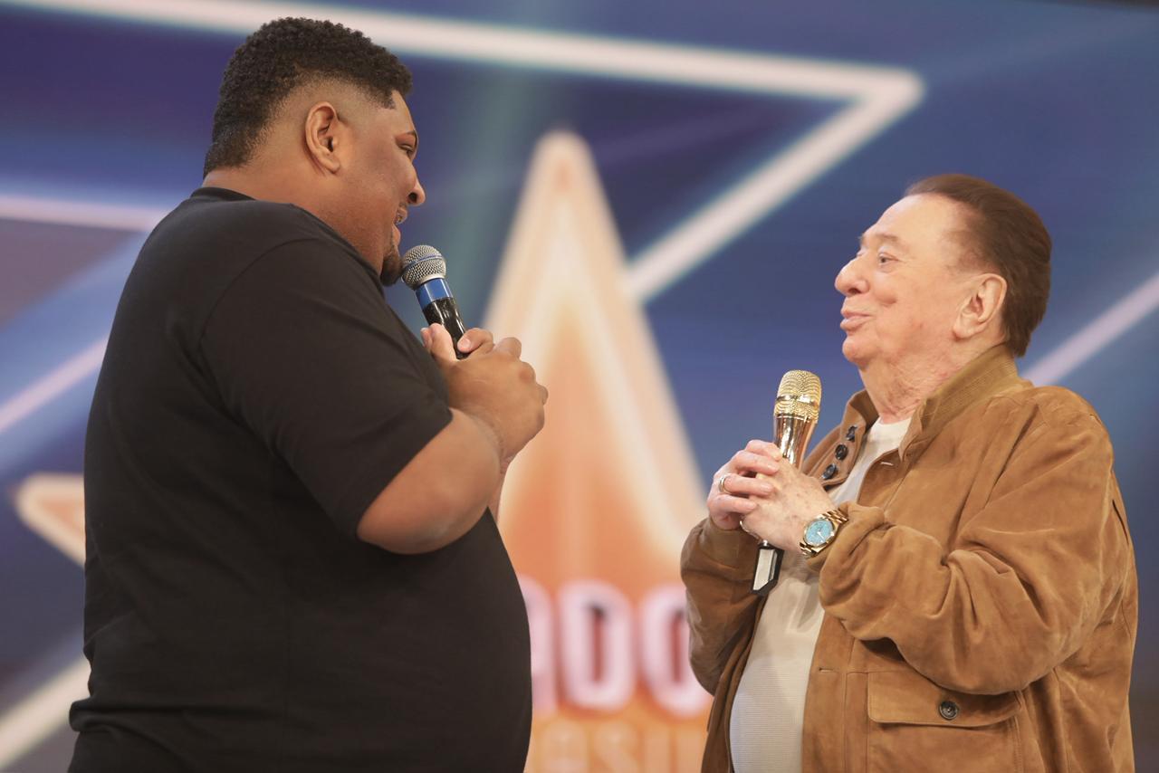 Eduardo Nascimento, ex-participante do Raul Gil, grava EP ao vivo no Teatro Francisco Nunes (BH)