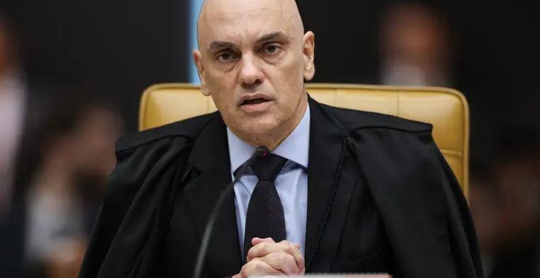 Moraes proíbe Bolsonaro de ter contato com quase 200 pessoas