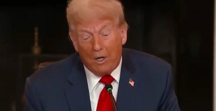 Trump impõe tarifa de 50% sobre todas importações do Brasil