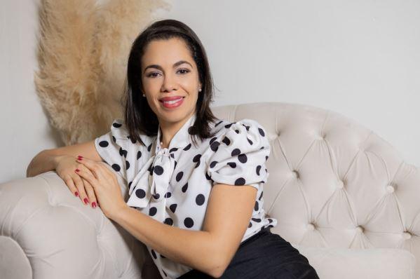 Íris Vianna lança “Eu Sou Teu Deus” com participação especial de Léo Castro em dueto emocionante