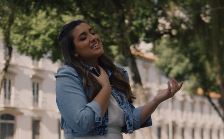 Kelly Benigno lança a canção “O Querer De Deus”, uma entrega sincera ao Senhor da vida