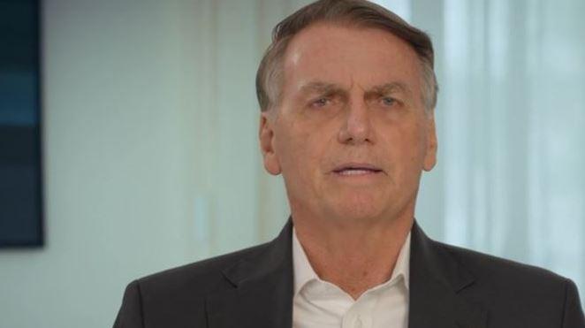 Moraes determina prisão domiciliar de Bolsonaro